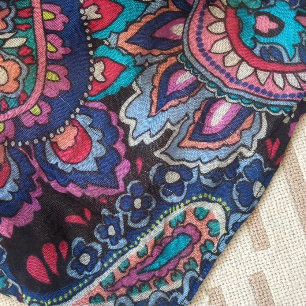 Vera Bradley | Multicolored Paisley Scarf Fringed - Picture 4 of 6